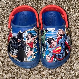 Light up toddler crocs size 8C.